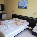 Стаи За Гости Синева Град Созопол Sozopol