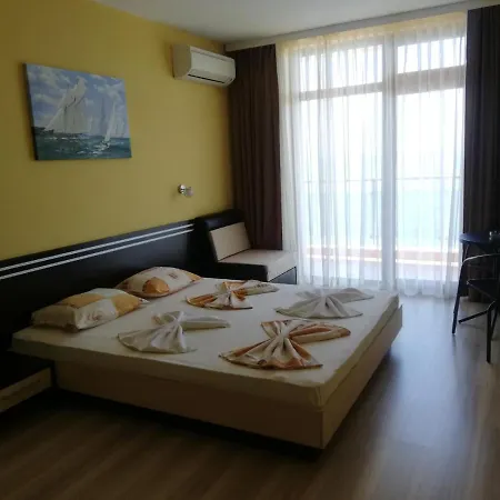 за гости синева Guest house Sozopol
